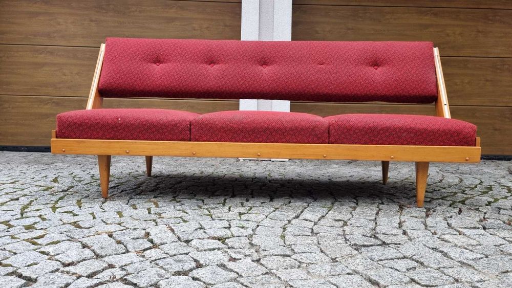 Sofa Mid Century design Czechosłowacja lata 60 rozkładana