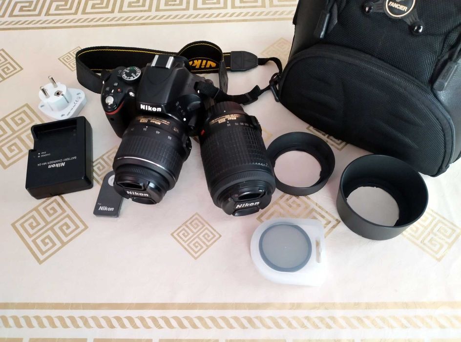 Продам фотоапарат Nikon D5100. Два об'єктиви: 18-55мм, 55-200мм