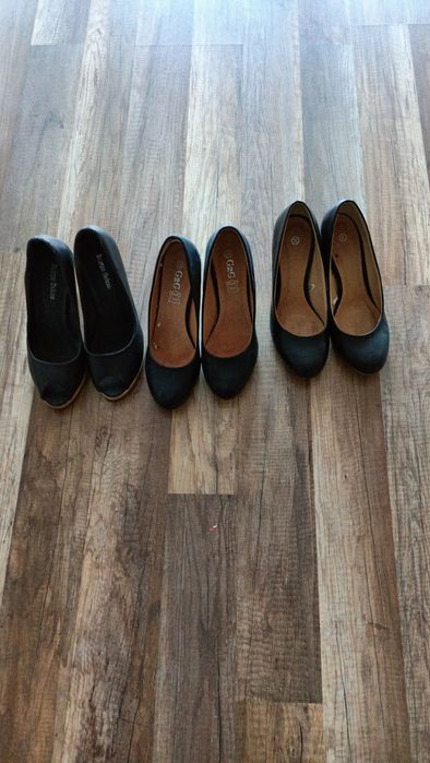 Pantofle damskie na obcasie za pare