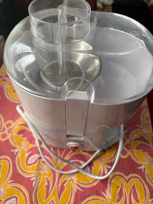 Соковижималка єлектрична на запчастини