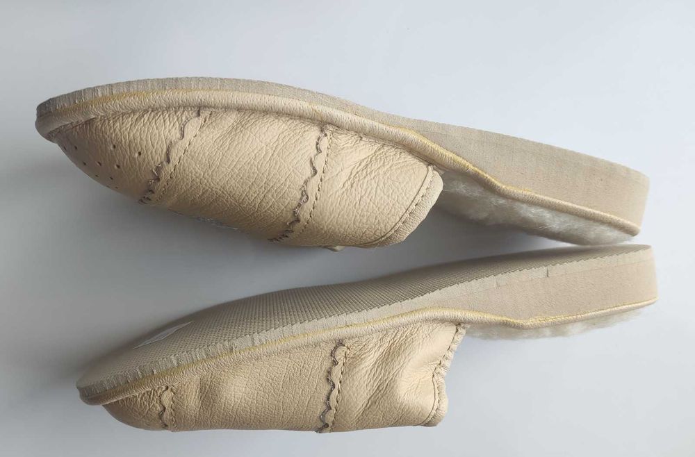 Домашні капці тапочки жіночі, овеча устілка натуральна шкіра розпродаж