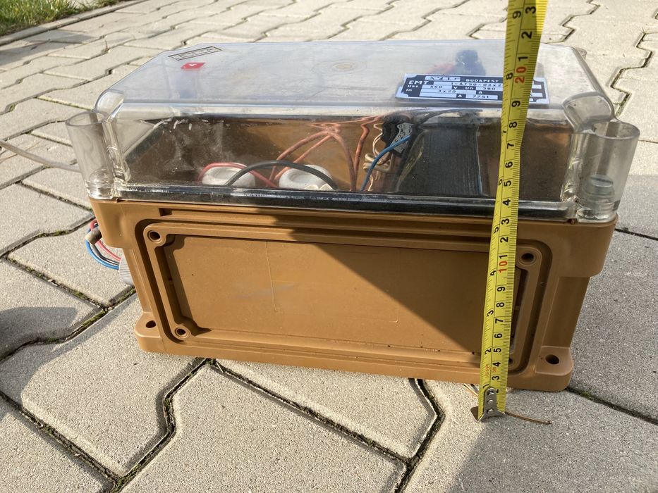 Transformator, Zasilacz z 220 na 24v