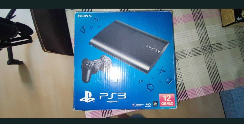 Playstation super slim 3 desbloqueada