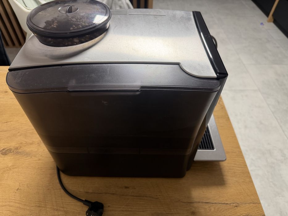 Ekspres Siemens EQ.6 plus s700