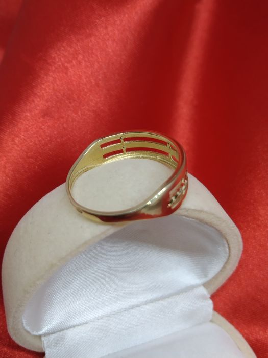 Piękny złoty pierścionek, złoto 585, r. 18