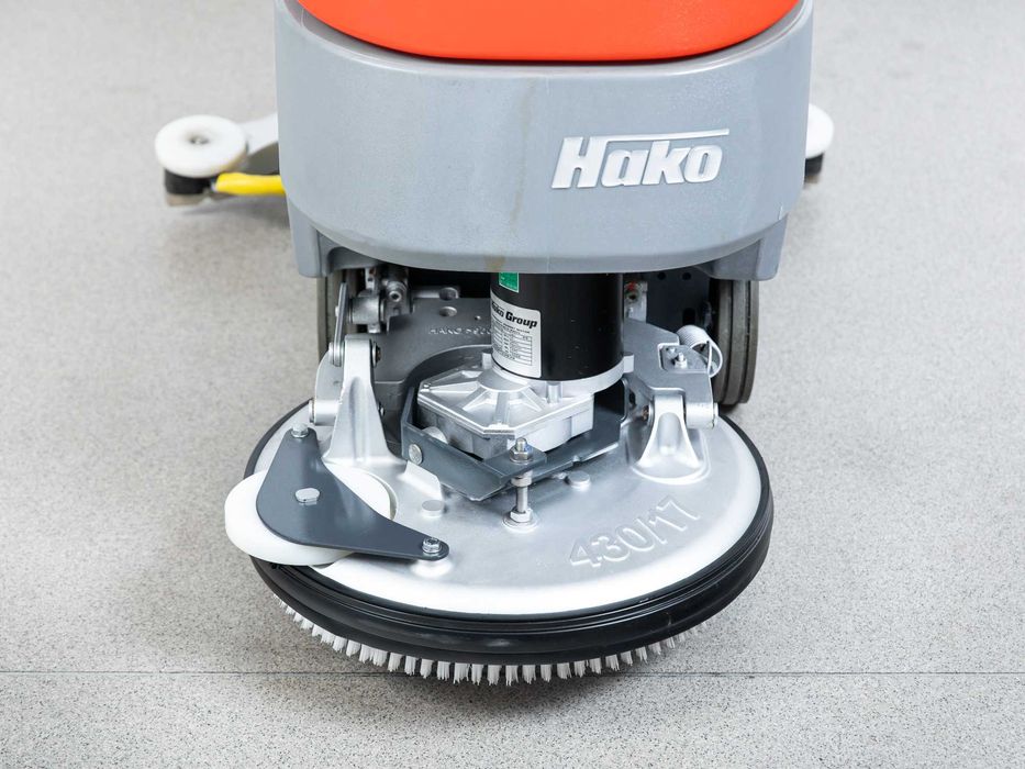 Szorowarka Hako Scrubmaster B30 TB430 NOWE BATERIE 2015r 1446h 8500 netto