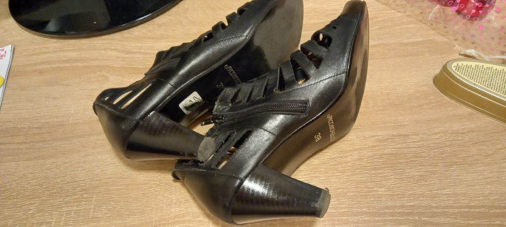 Skórzane buty botki i