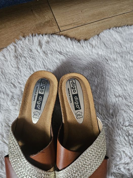 Sandaly klapki buty 38 paski złote brąz