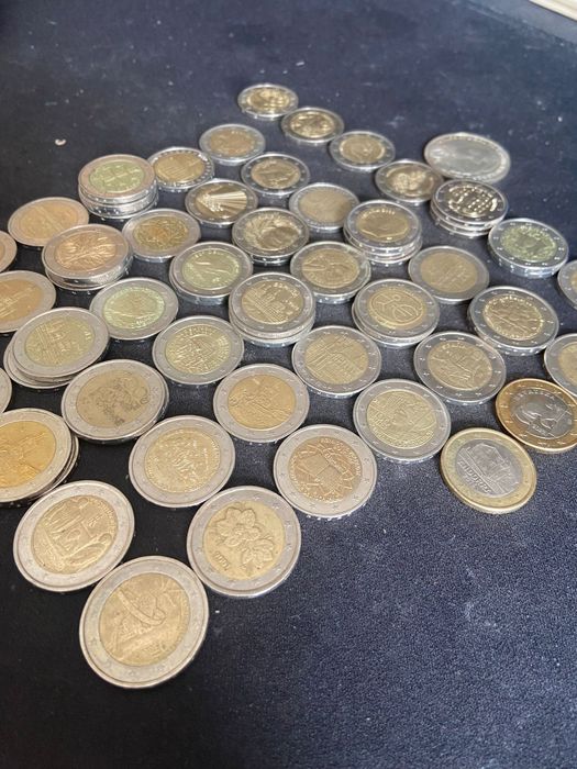 Coleção de moedas 2 Euros ( coração de Viana ) 68 moedas