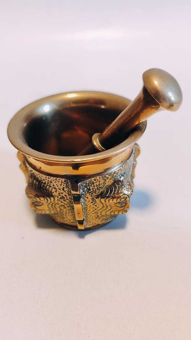 Bule , almofariz e moedor de café  - valor unidade