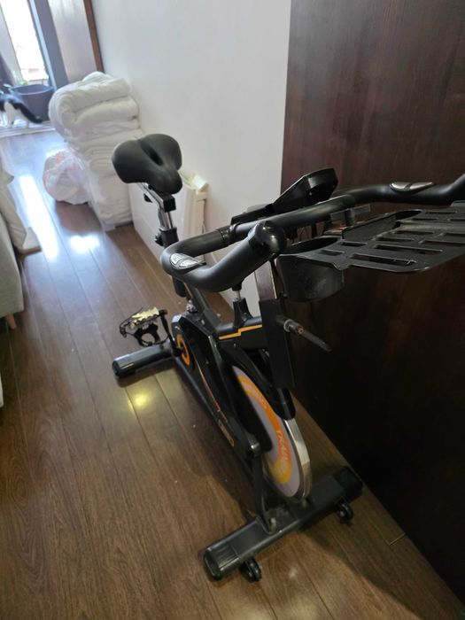 Equipamento ginasio433329330392944640