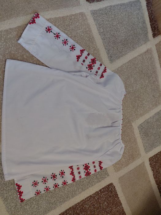 Вишиванка для дівчинки