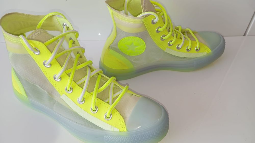 CONVERSE translucent Chuck Taylor 39