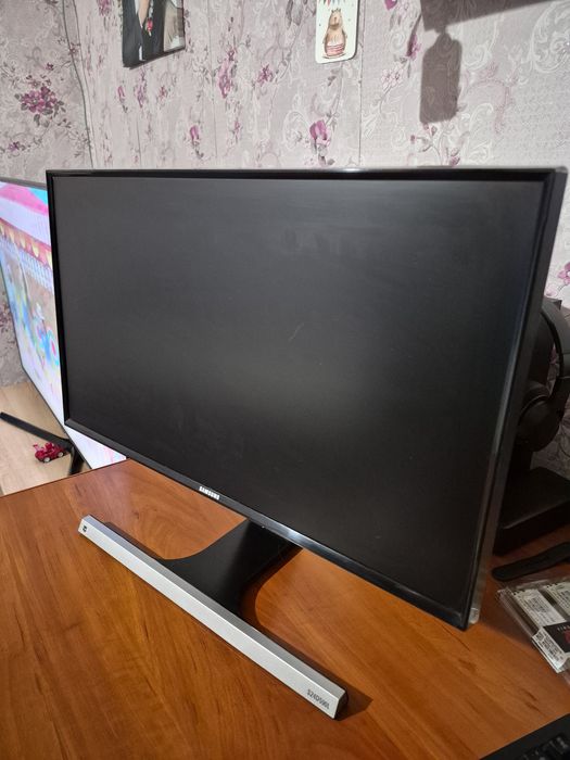 Монітор 24" Samsung S24D590L PLS Full HD, HDMI