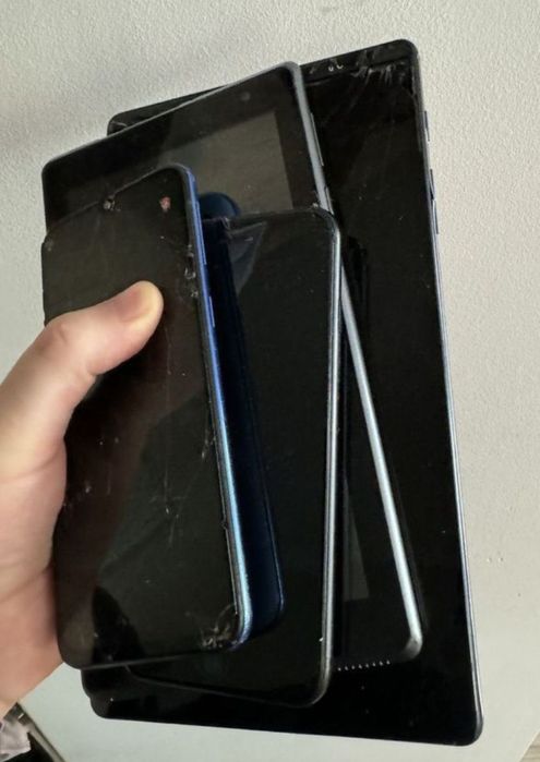 Збір для ЗСУ неробочої електроніки,телефони, ноутбуки,плати різні