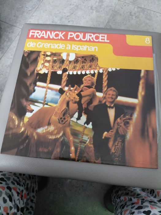 Grande  oportunidade !! LP'S de Vinil a muito bom preço,  se  lhe  interessar fale comigo.