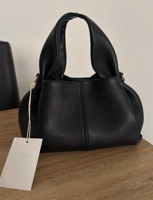 Nowa czarna mała neuf mini chmurka do ręki z paskiem ala Polene