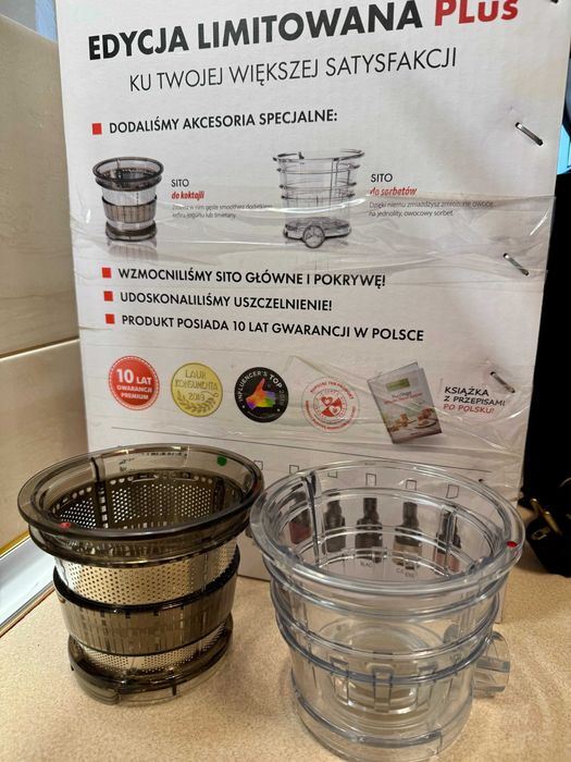 Wyciskarka wolnoobrotowa KUVINGS Evo 820 Plus Biały jak nowa