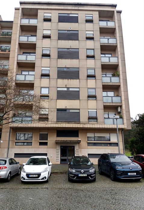 Apartamento T3+1 em Águas Santas
