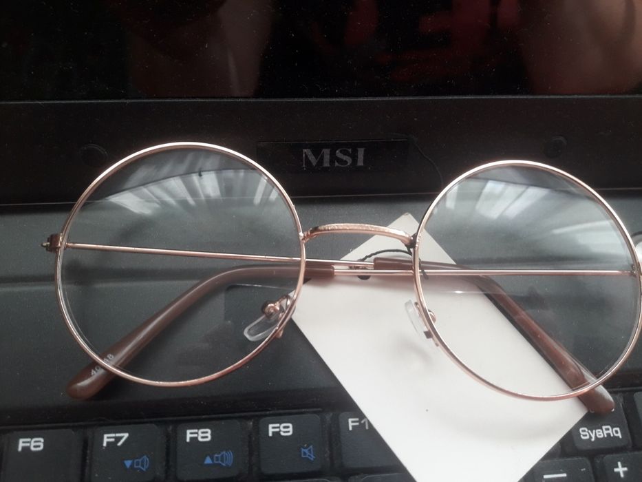 Парфюмированная вода  avon