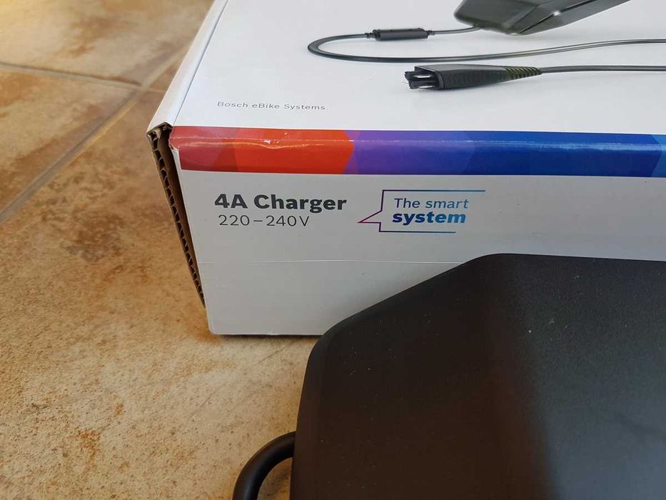 ładowarka BOSCH 4A, 220-240V, Smart System, eBike