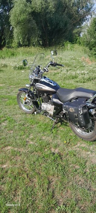 Продам мотоцикл bajaj avenger 220