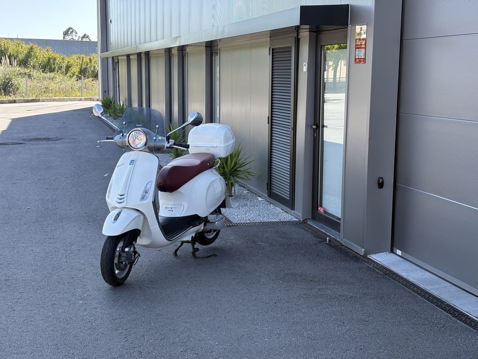 Vespa Primavera 50 2T   ( Para carta AM ou de Ciclomotor )
