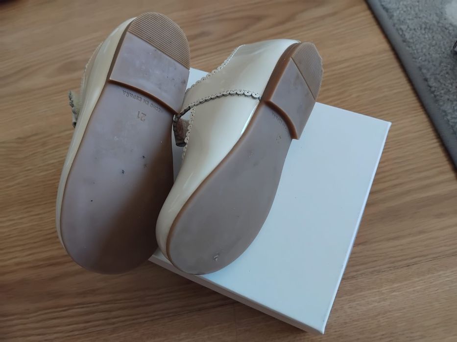 Par sapatos tinny shoes tamanho 21