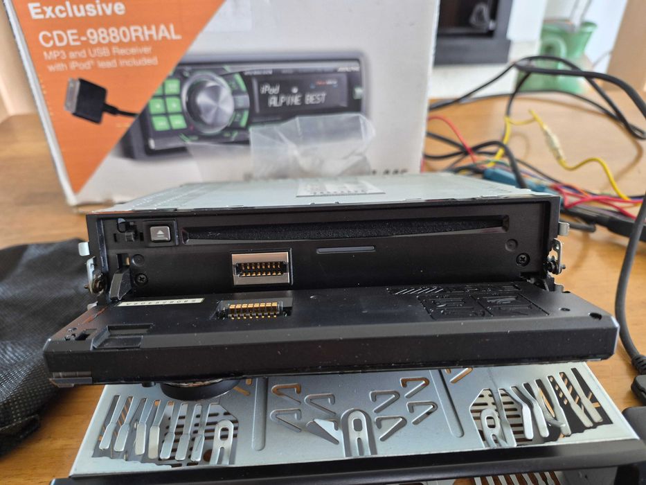 Auto-radio Alpine CDE-9880RHAL