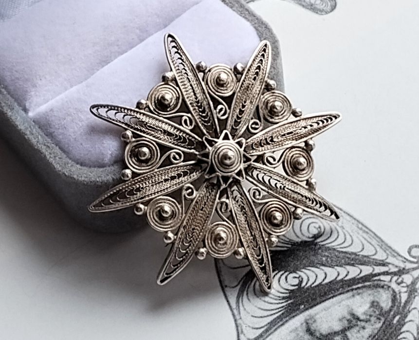 Piękna broszka Imago artis Kraków. Rzadki wzór. Super stan.