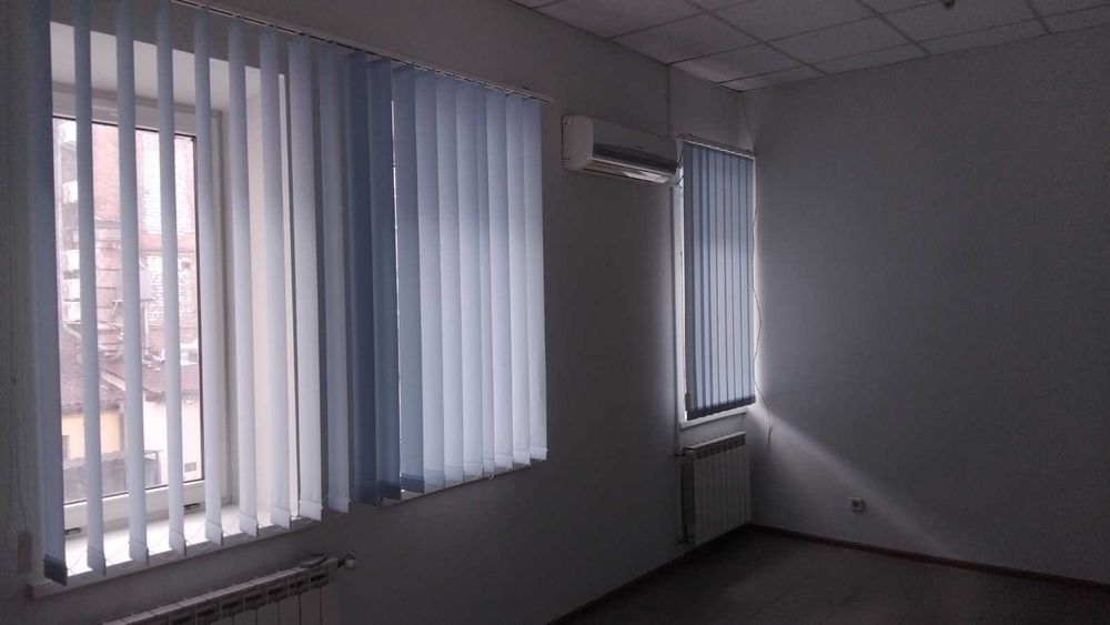 Офісне прим. з автоном. опаленням та власним санвузлом (п3)