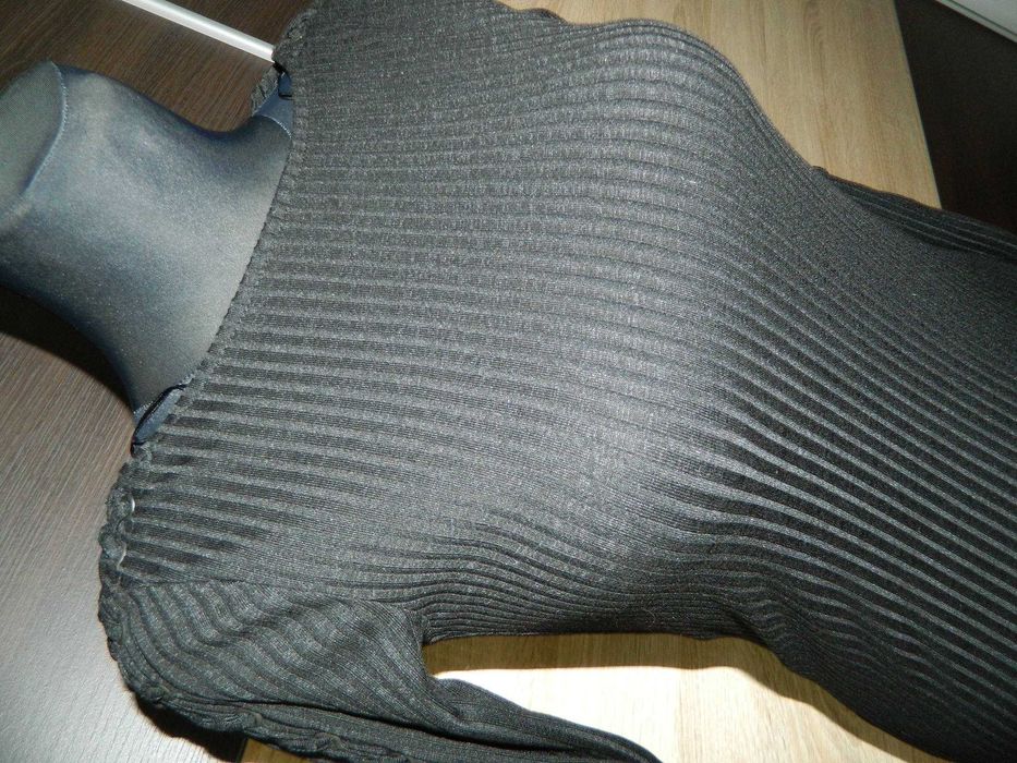 H&M czarna dopasowana sukienka roz 36