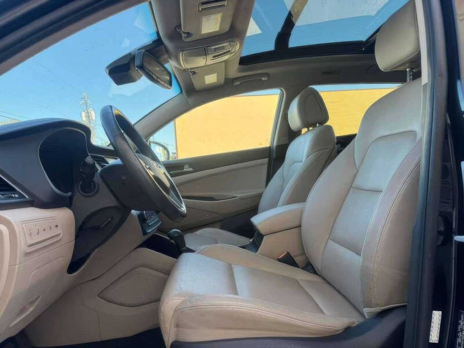 Hyundai Tucson Limited      2017