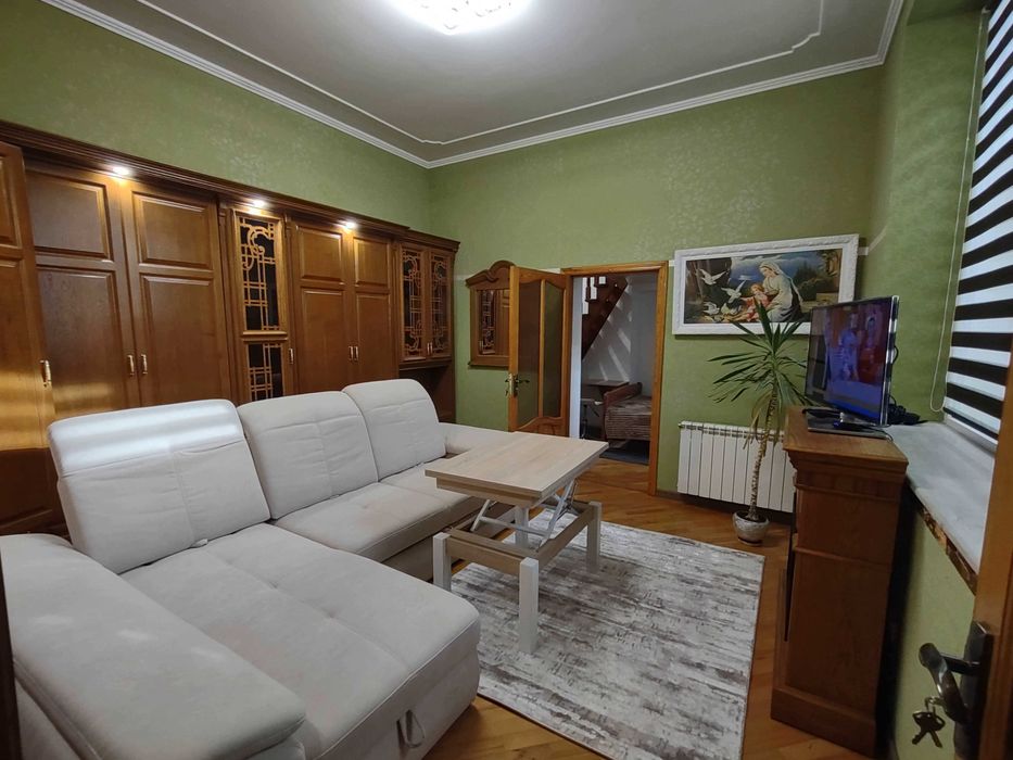 2 ком. Центр. О.Кобилянської.