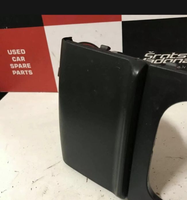 Cinzeiro Skoda Fabia