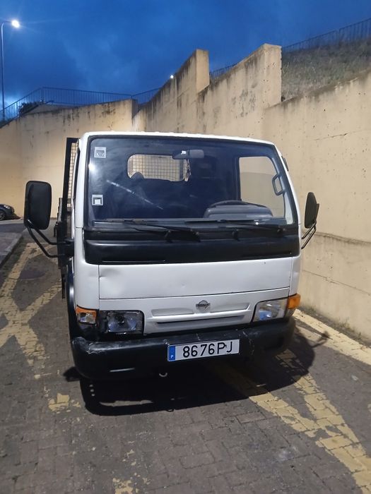 Nissan cabstar 2000