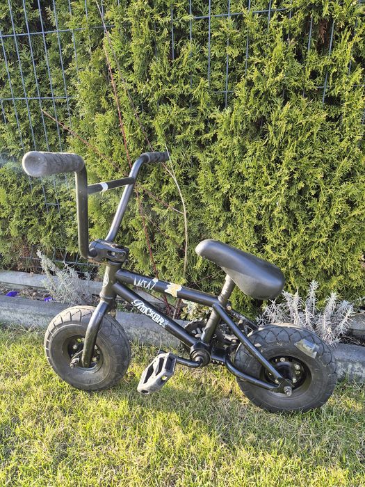 Irok+ Mini BMX Rocker Metal
Rowery BMX
Mini
Rocker
Irok+ Metal Mi