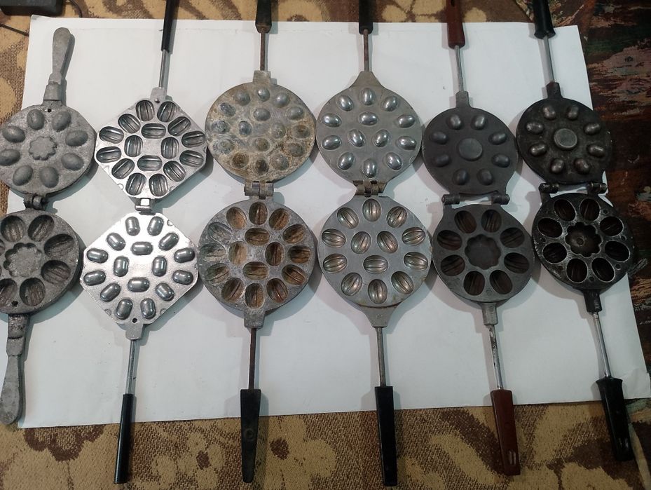 Продам форми для печива горішків. СССР.
