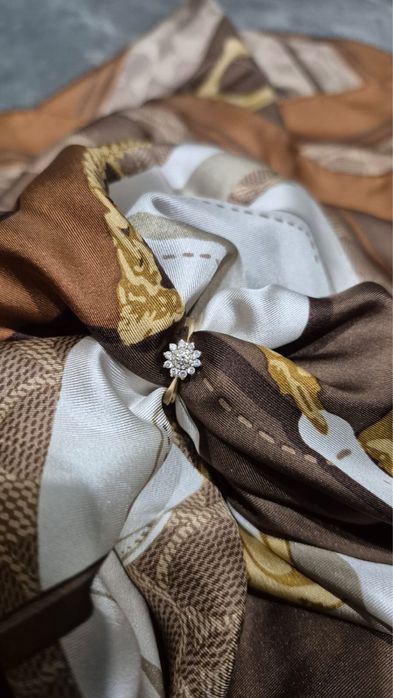 Złoty pierścionek Apart 585 diamenty