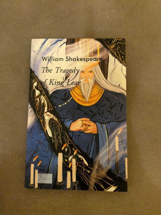 Розпродаю свою невеличку бібліотеку (10 книг, мова - англійська)