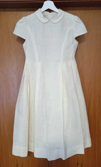 Vestido de Comunhão branco com bordado
