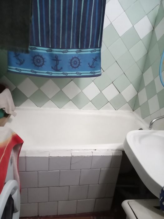 Здам кімнату в будинку  для одного хлопця в р-ні ж/д вокзалу.