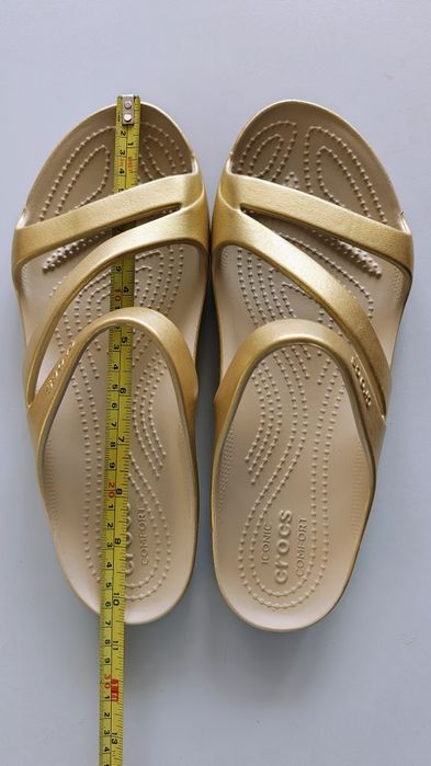 Klapki złote Crocs