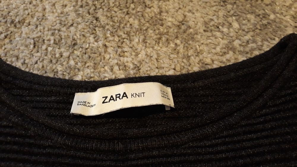 Grafitowy sweterek ZARA w prążki