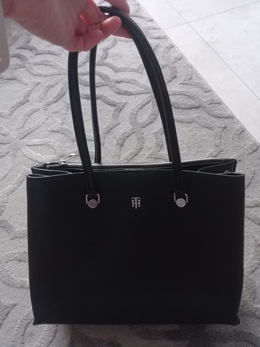 Torebka Tommy Hilfiger czarna duża oryginalna shopper