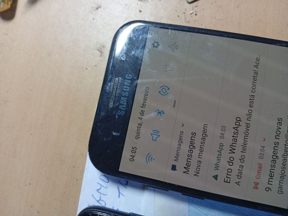Samsung A5 e Huawei com avaria
