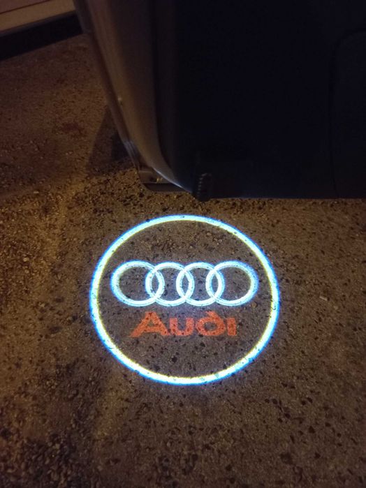 Luzes Logotipo Audi
