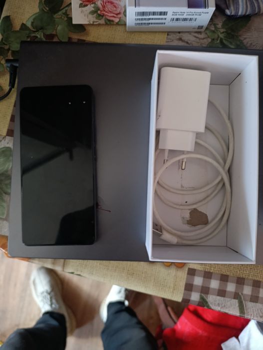 Redmi Note 13 pro midnight black 8GB Ram 256GB ROM