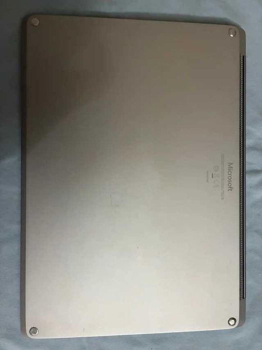 Portátil Microsoft surface Laptop Estudantes Universidade