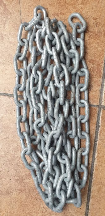 Łańcuch techniczny 8mm drut. Oczko 5x3cm .